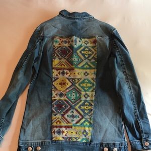 NWT M Lularoe Jaxon Jean jacket South West detail